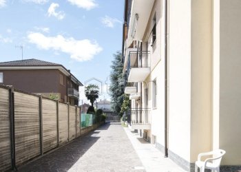 Three-room apartment Via Pace, n, Limbiate - photo 27