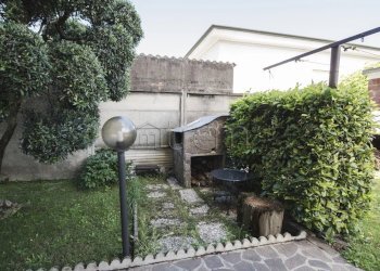 Three-room apartment Via Pace, n, Limbiate - photo 31