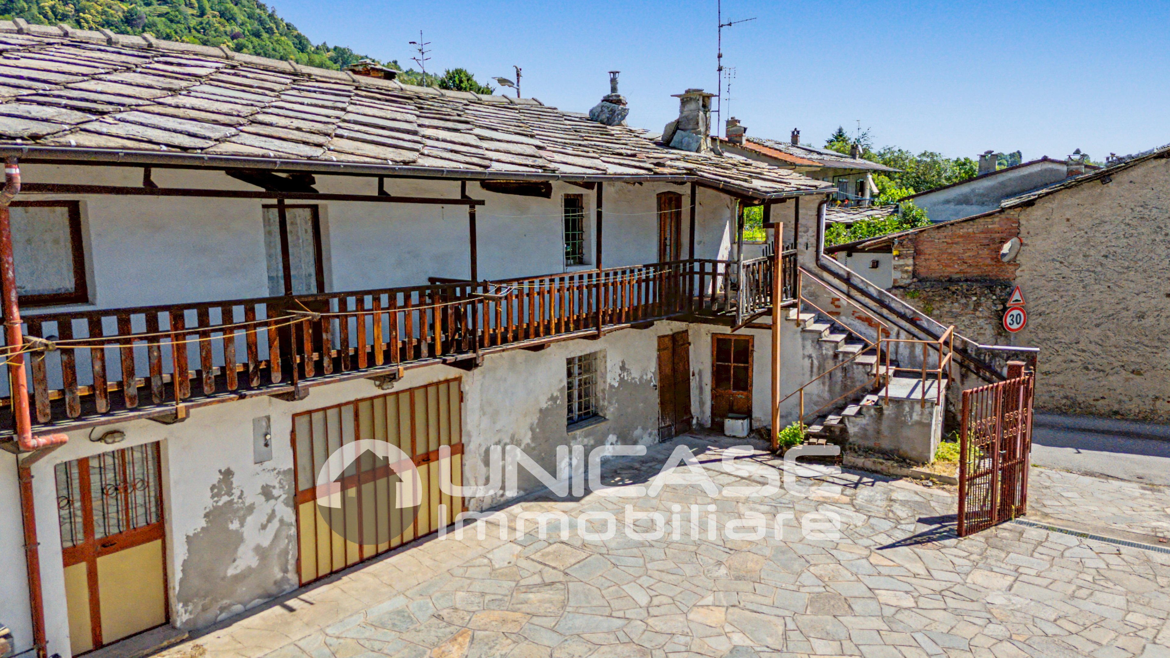 Portion of a house via T. Fuhrmann, 14, Luserna San Giovanni - photo 1