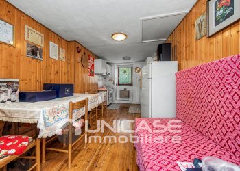 Portion of a house via T. Fuhrmann, 14, Luserna San Giovanni - photo 2