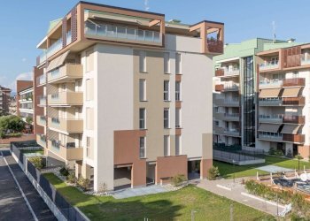Three-room apartment Agrate Brianza - photo 10