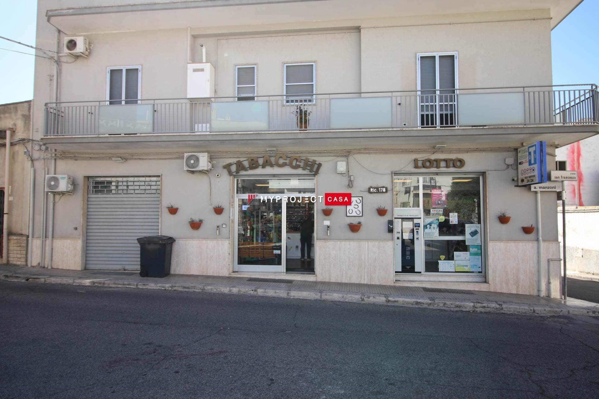Tobacco shop Via Alessandro Manzoni, Crispiano - photo 1