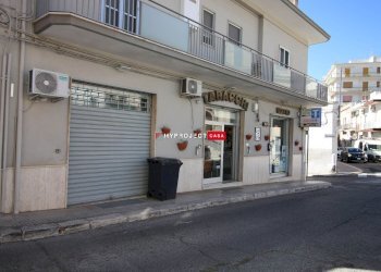 Tobacco shop Via Alessandro Manzoni, Crispiano - photo 2