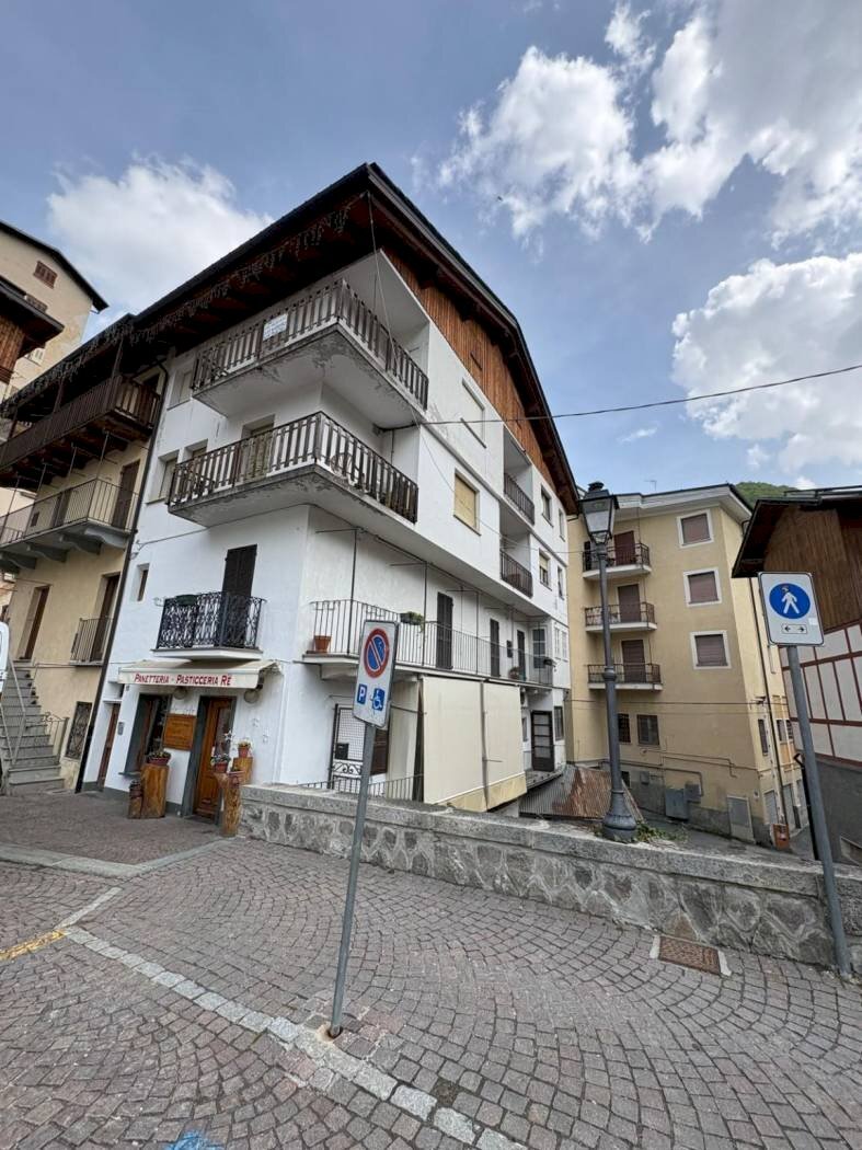 Two-room apartment Via Roma, 77, Limone Piemonte - photo 1