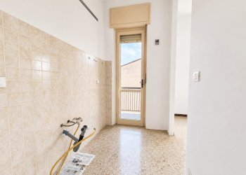 Trilocale Asti - foto 11