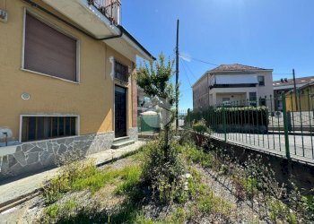 Four-room apartment Via Ariosto, Settimo Torinese - photo 5