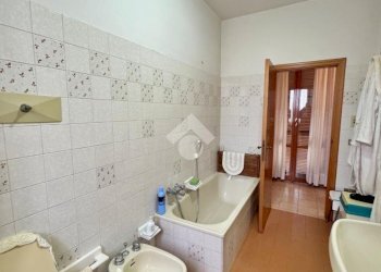 Portion of a house Via Zambonini, Montelabbate - photo 9