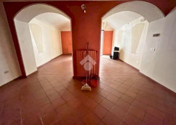 Negozio Via del Pino, Pinerolo - foto 3