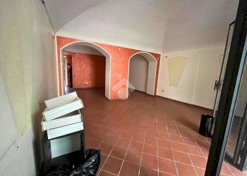 Negozio Via del Pino, Pinerolo - foto 7