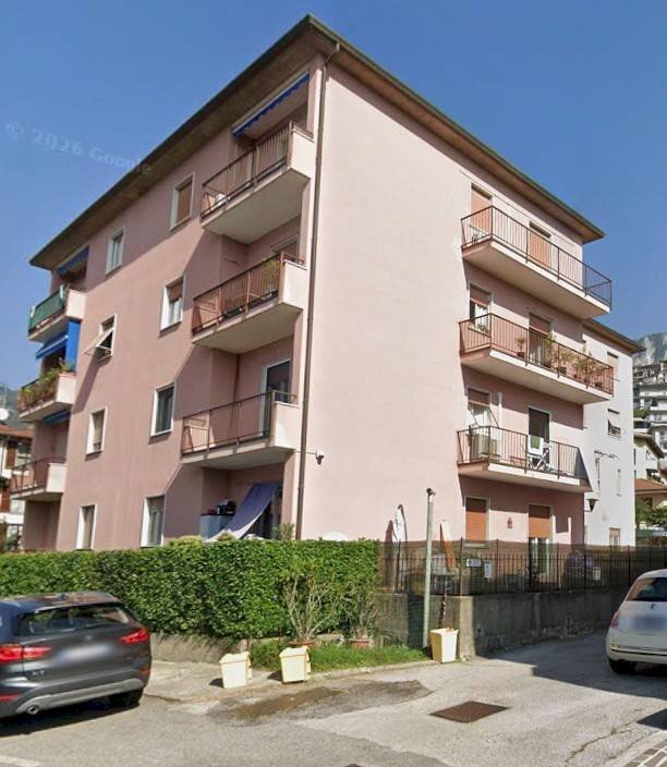 Foto 2 - Trilocale VIA MATTEOTTI
1, Calolziocorte - foto 2