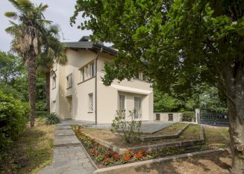 Villa Peschiera Borromeo - foto 1