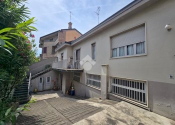 Villa Via Carlo Carra', Milano (neighborhood Bovisasca) - photo 1