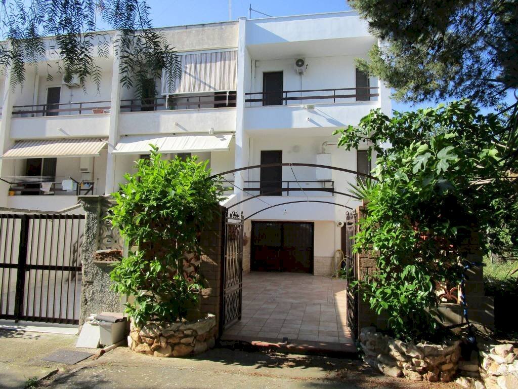 Facciata - Villa a Schiera Statte - foto 1