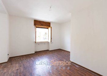 Camera da letto - Four-room apartment via Enrico Toti, Alliste - photo 10