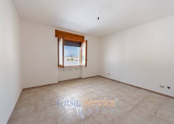 Camera da letto - Four-room apartment via Enrico Toti, Alliste - photo 19