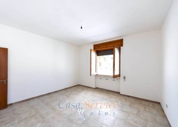 Camera da letto - Four-room apartment via Enrico Toti, Alliste - photo 20