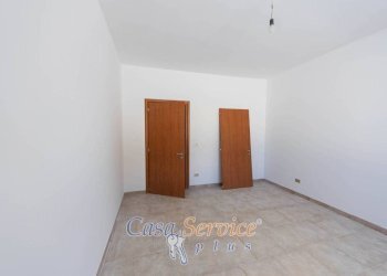 Camera da letto - Four-room apartment via Enrico Toti, Alliste - photo 22
