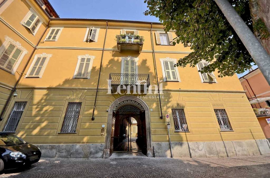Facciata - Appartamento via Carlo Vidua, Casale Monferrato - foto 1