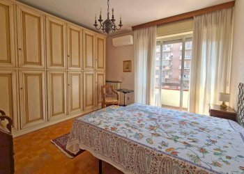 Camera da letto - Appartamento via Papa Giovanni XXIII, Casale Monferrato - foto 19