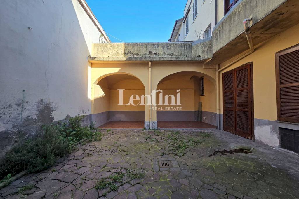 Cortile interno - Appartamento via Salandri, 23, Casale Monferrato - foto 2