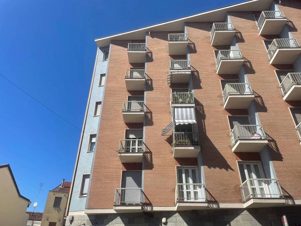 Facciata - Bilocale via Val della Torre, 126, Torino - foto 2