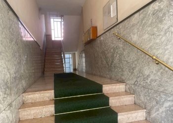 Interno palazzo - Two-room apartment via Val della Torre, 126, Torino - photo 1