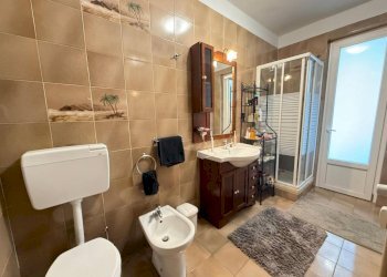 Bagno - Bilocale via Michelangelo Buonarroti, 53, Grugliasco - foto 12