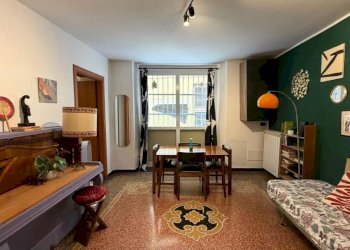 Salone - Trilocale piazza di San Marcellino, Genova (zona Centro Storico) - foto 2