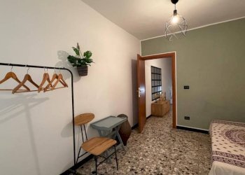 Camera da letto - Trilocale piazza di San Marcellino, Genova (zona Centro Storico) - foto 23