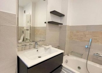 Bagno - Trilocale via Montevideo, 16, Torino (zona Lingotto) - foto 10