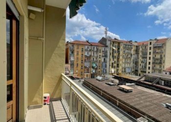 Balcone - Trilocale via Montevideo, 16, Torino (zona Lingotto) - foto 13