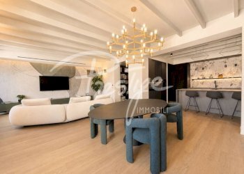 Salone - Apartment corso Camillo Benso di Cavour, La Spezia (neighborhood Centro Storico) - photo 1