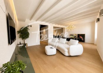Salone - Apartment corso Camillo Benso di Cavour, La Spezia (neighborhood Centro Storico) - photo 7