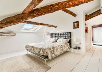 Camera da letto - Appartamento via di Monale, La Spezia - foto 23