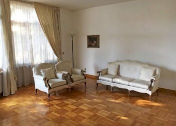 Salone - Quadrilocale viale dell'Oceano Atlantico, 18, Roma (zona EUR) - foto 2