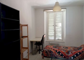 camera - Appartamento via Belfiore, 35, Torino (zona San Salvario) - foto 7