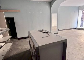 Interno non residenziale - Negozio via Sestri, 124r, Genova (zona Sestri Ponente) - foto 5