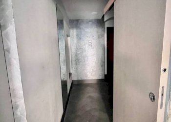 Interno palazzo - Negozio via Sestri, 124r, Genova (zona Sestri Ponente) - foto 7