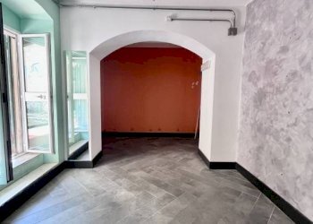 Stanza non arredata - Negozio via Sestri, 124r, Genova (zona Sestri Ponente) - foto 11