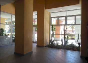 Interno palazzo - Trilocale via Fiumara, Genova (zona Sampierdarena) - foto 3