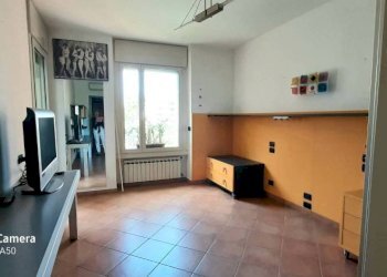 Camera da letto - Trilocale via Fiumara, Genova (zona Sampierdarena) - foto 19