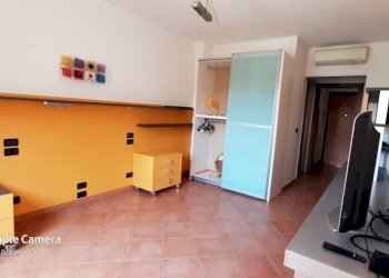 Camera da letto - Trilocale via Fiumara, Genova (zona Sampierdarena) - foto 20