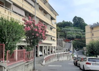 Facciata - Trilocale via Giuseppe Sapeto, 17, Genova (zona Borgoratti) - foto 1