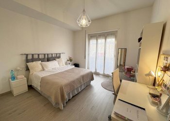 Camera da letto - Appartamento via Papigliano, 2, Genova (zona Borgoratti) - foto 1