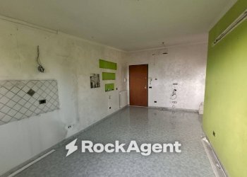 Salone - Three-room apartment via Enrico Toti, Guidonia Montecelio - photo 7