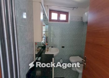Bagno - Three-room apartment via Enrico Toti, Guidonia Montecelio - photo 9