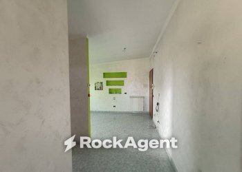 Cucina - Three-room apartment via Enrico Toti, Guidonia Montecelio - photo 10