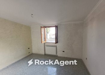 Camera da letto - Three-room apartment via Enrico Toti, Guidonia Montecelio - photo 14