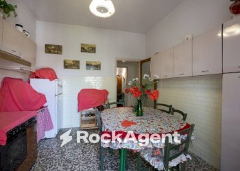 Cucina - Appartamento via Sarzanese, 247, Lucca - foto 12