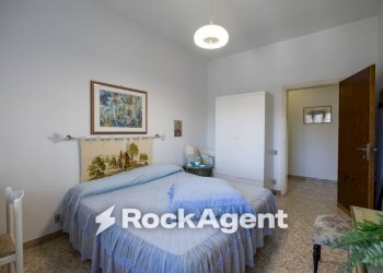 Camera da letto - Appartamento via Sarzanese, 247, Lucca - foto 16